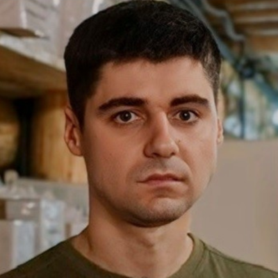 Dr Roman Kuziv